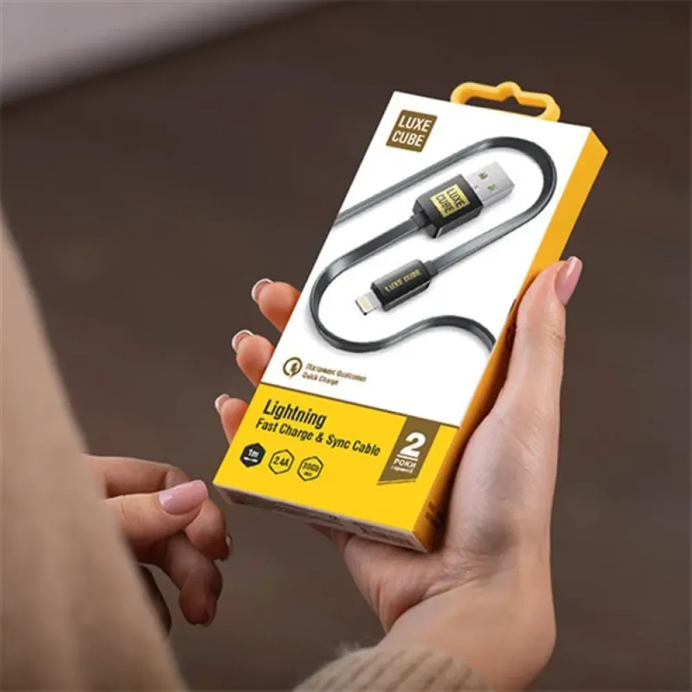 Кабель Luxe Cube Flat USB - Lightning